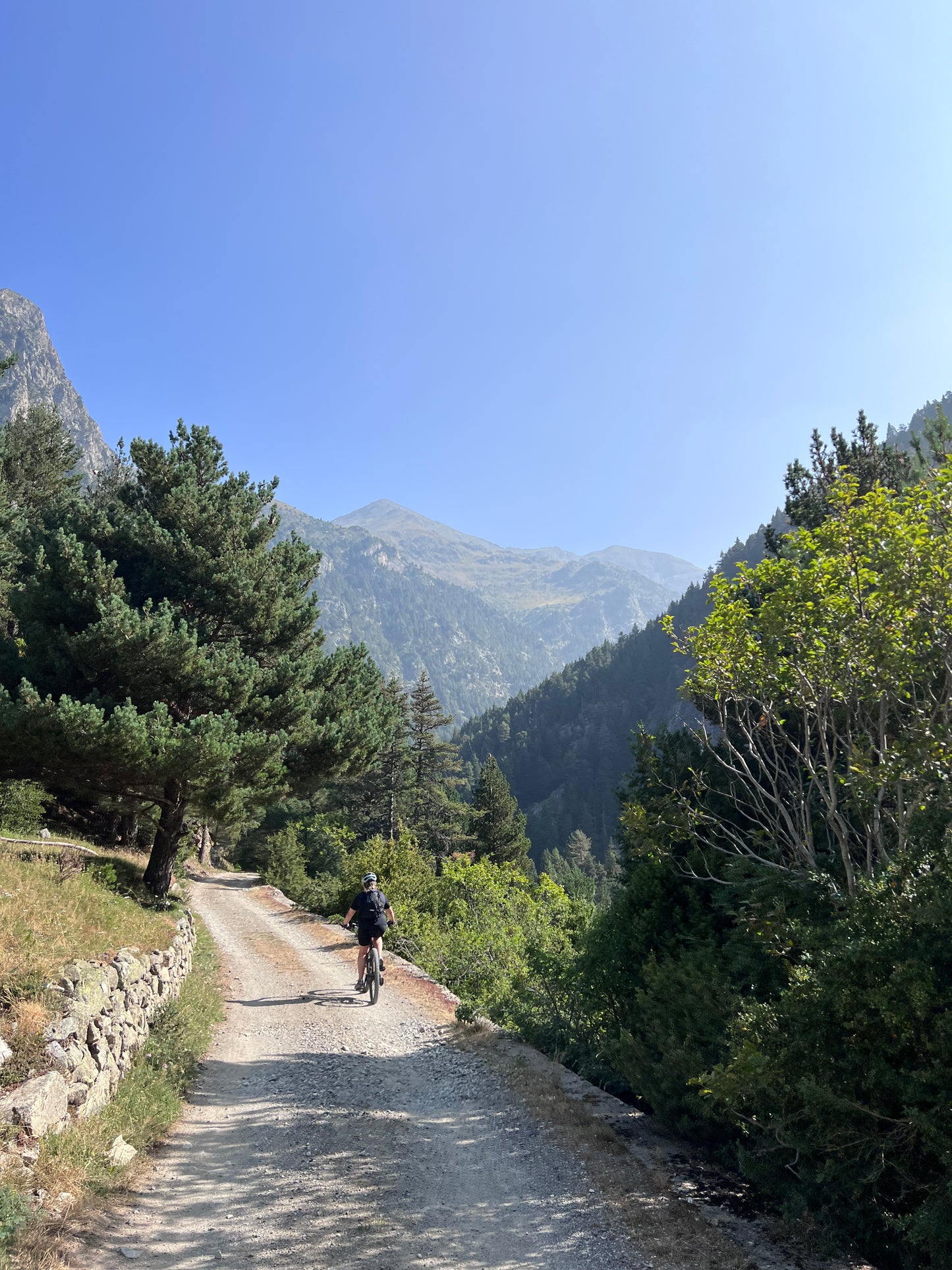 Experiencia subida al Lago de Urdiceto en eBike