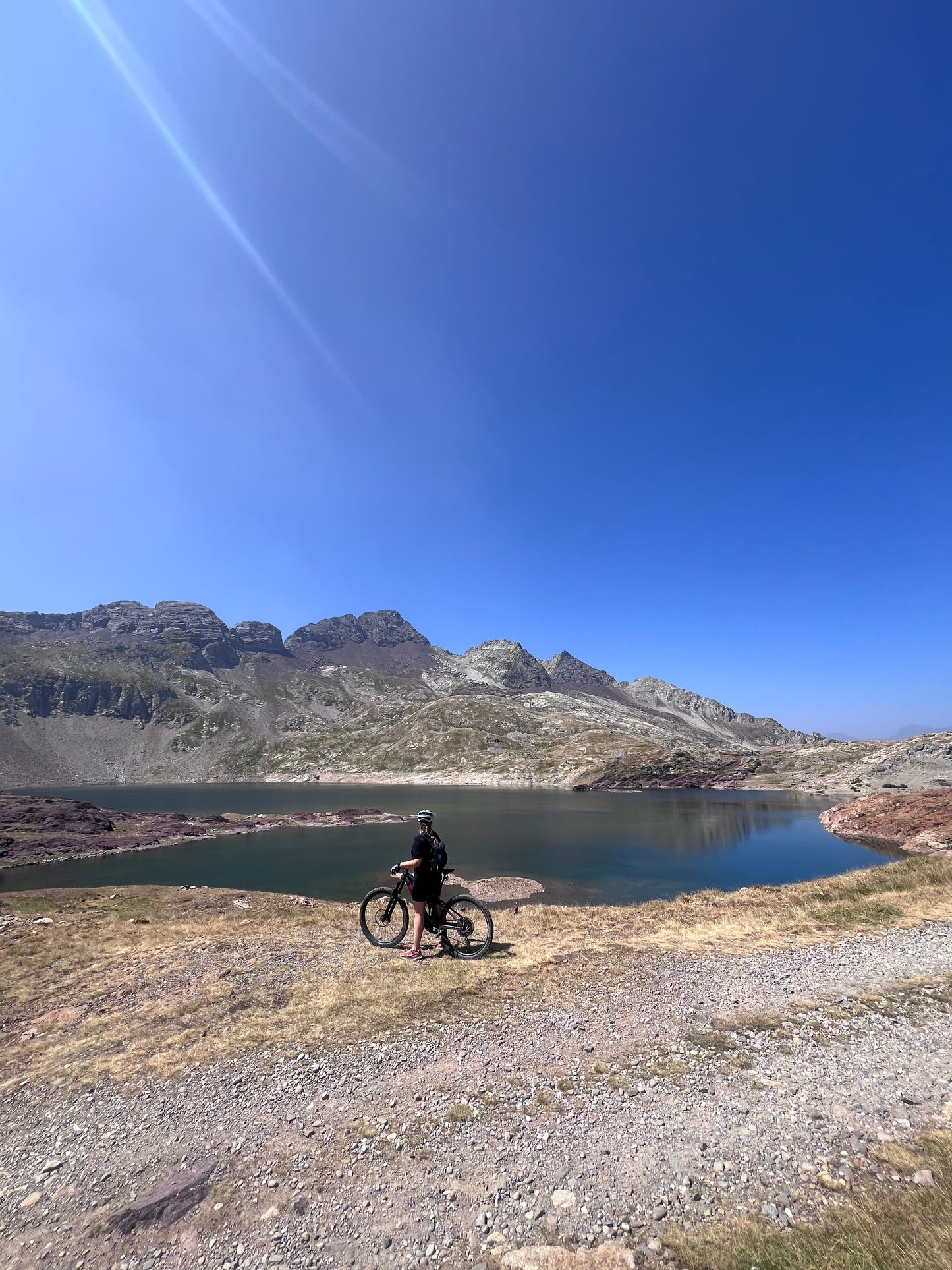 Experiencia subida al Lago de Urdiceto en eBike
