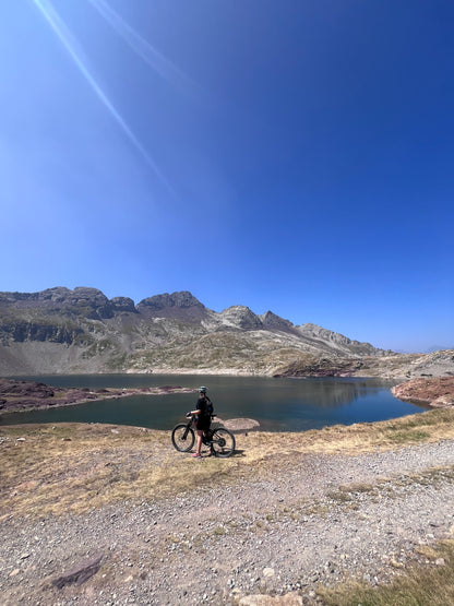Experiencia subida al Lago de Urdiceto en eBike